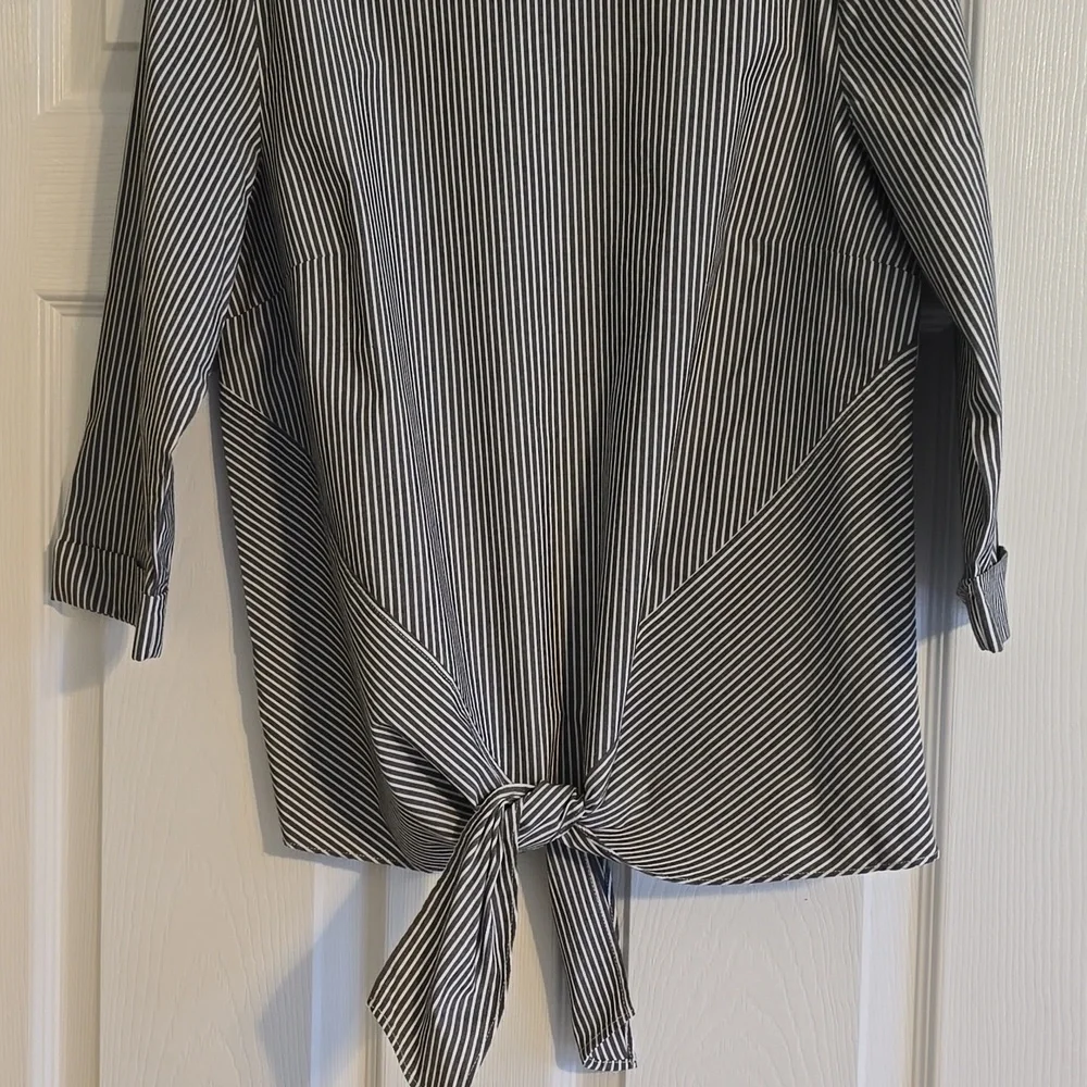 J. Jill Blouse Striped Tie Waist Sz. M - Picture 4 of 4